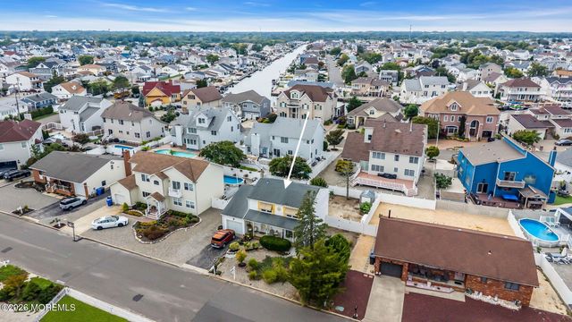 3290 Long Point Drive, Toms River, NJ 08753
