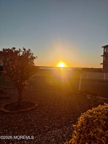 3290 Long Point Drive, Toms River, NJ 08753