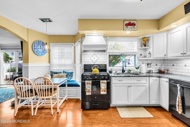 3290 Long Point Drive, Toms River, NJ 08753