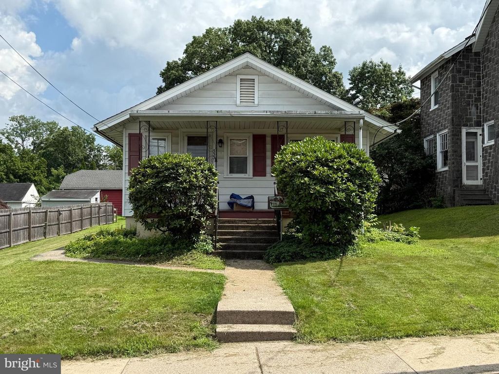 333 S 4TH ST, Perkasie, PA 18944