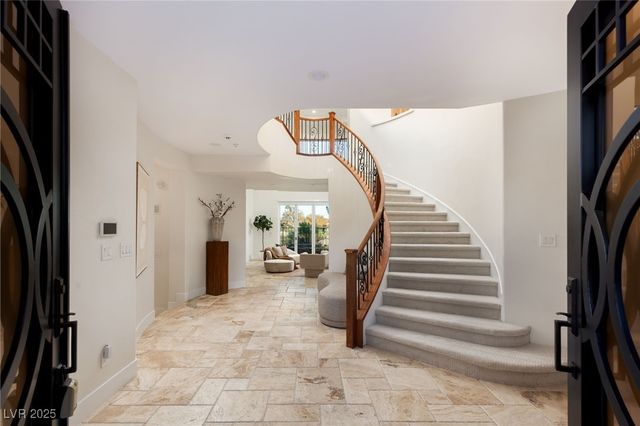 2436 Grassy Spring Place, Las Vegas, NV 89135