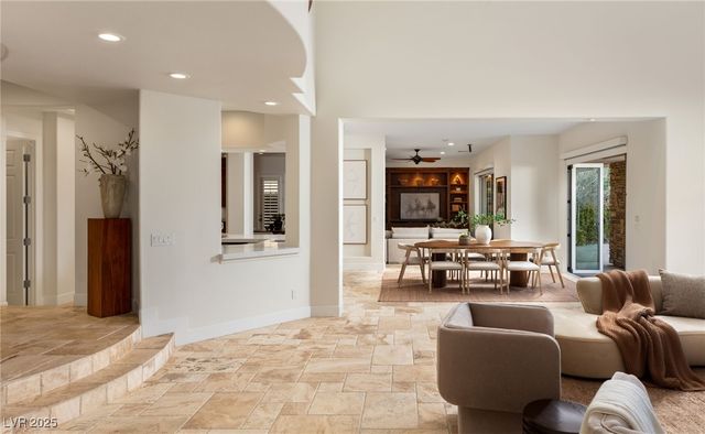 2436 Grassy Spring Place, Las Vegas, NV 89135