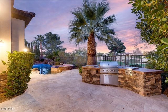 2436 Grassy Spring Place, Las Vegas, NV 89135