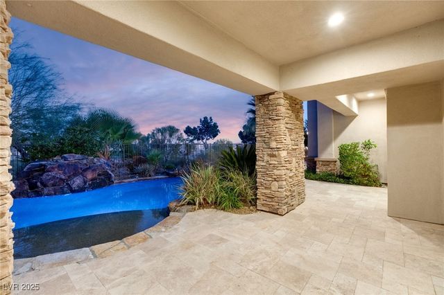 2436 Grassy Spring Place, Las Vegas, NV 89135