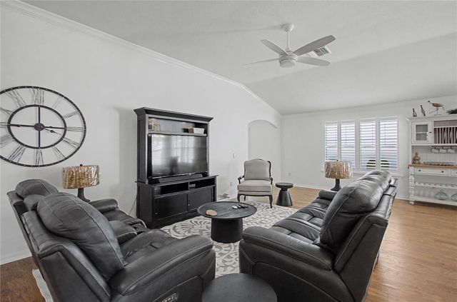 1106 SOUTHERN SUN DR, The Villages, FL 32162