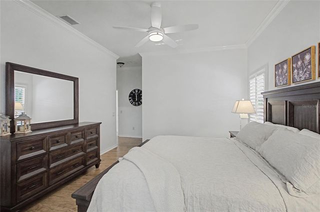 1106 SOUTHERN SUN DR, The Villages, FL 32162