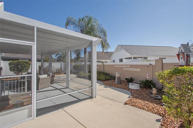 1106 SOUTHERN SUN DR, The Villages, FL 32162