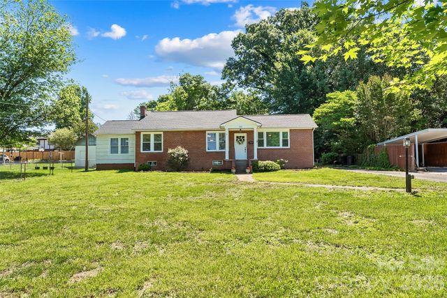 101 Falls Street, Morganton, NC 28655