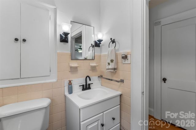 101 Falls Street, Morganton, NC 28655