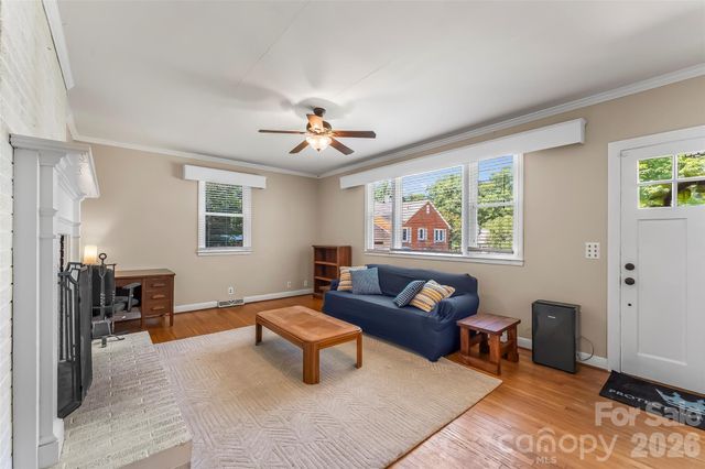 101 Falls Street, Morganton, NC 28655