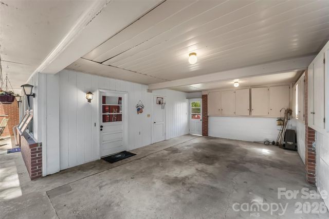 101 Falls Street, Morganton, NC 28655