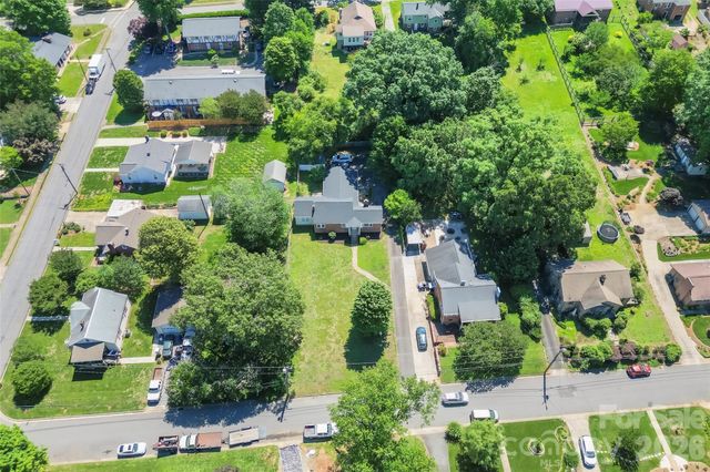 101 Falls Street, Morganton, NC 28655