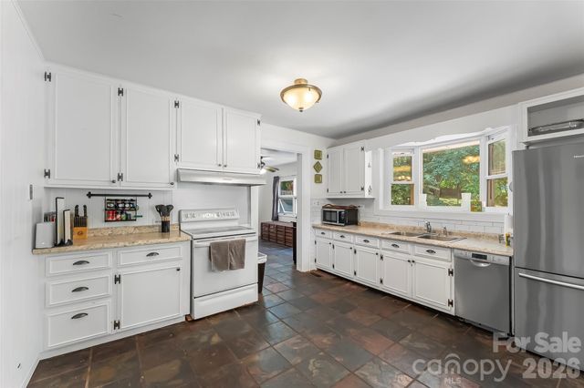 101 Falls Street, Morganton, NC 28655