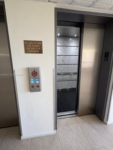 900 NE 195th St 702, Miami, FL 33179