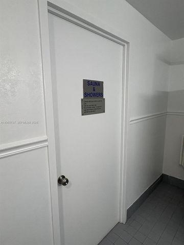 900 NE 195th St 702, Miami, FL 33179