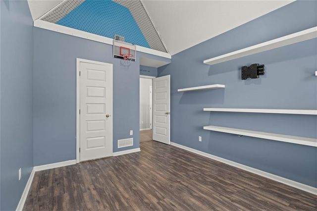 22414 W 45th Street, Shawnee, KS 66226