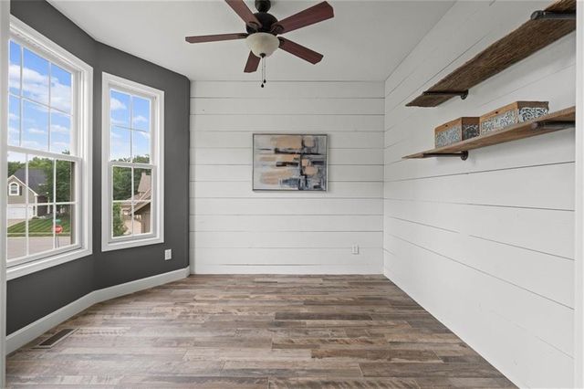 22414 W 45th Street, Shawnee, KS 66226
