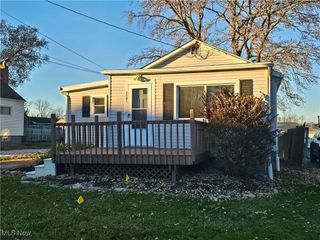 1081 Stratford Street, Barberton, OH 44203