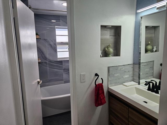 1790 E Las Olas Boulevard 11, Fort Lauderdale, FL 33301