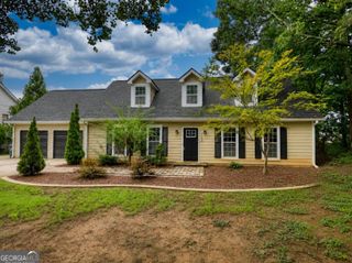 123 The Esplanade Way SW, Loganville, GA 30052