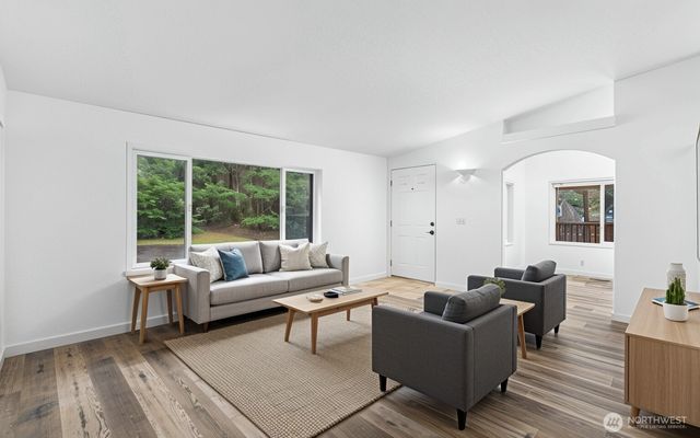 71 E Rhododendron Place, Shelton, WA 98584