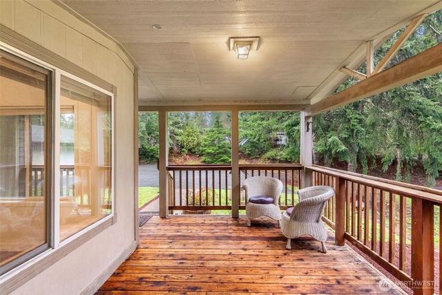 71 E Rhododendron Place, Shelton, WA 98584