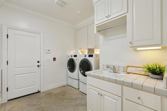 13999 Alta Vista Avenue, Saratoga, CA 95070