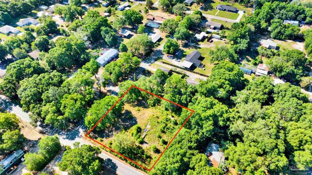 4387 Reinsma Rd, Milton, FL 32583
