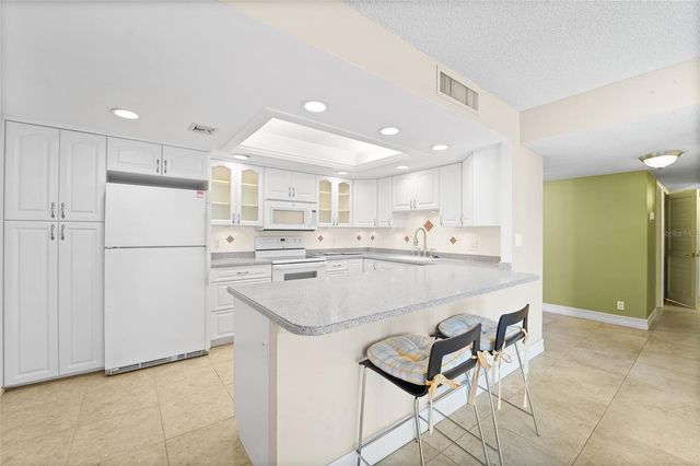 220 BELLEVIEW BOULEVARD 601, Belleair, FL 33756