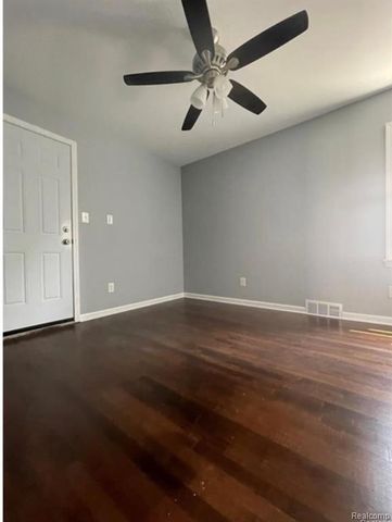 14910 Anne Avenue, Allen Park, MI 48101