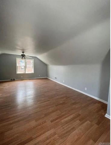 14910 Anne Avenue, Allen Park, MI 48101