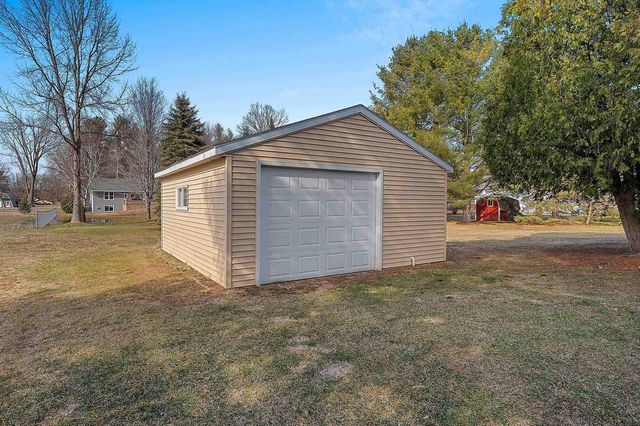 W220 JULIUS STREET, Krakow, WI 54137