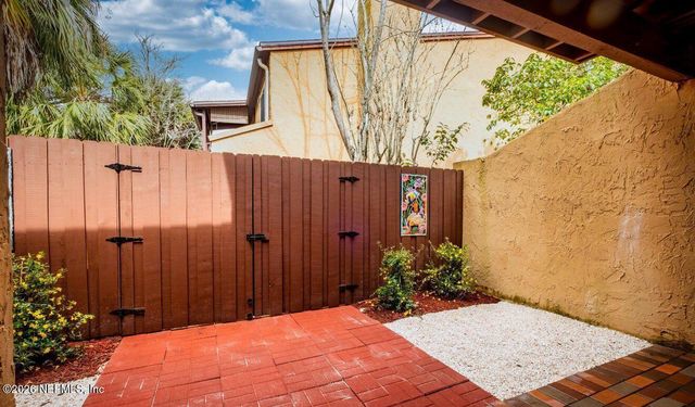 325 GREENCASTLE Drive 55, Jacksonville, FL 32225