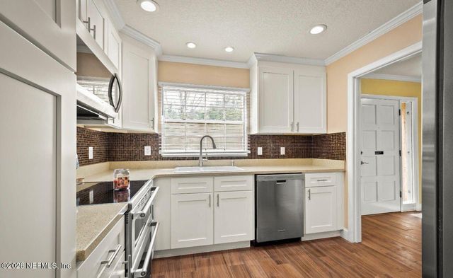 325 GREENCASTLE Drive 55, Jacksonville, FL 32225