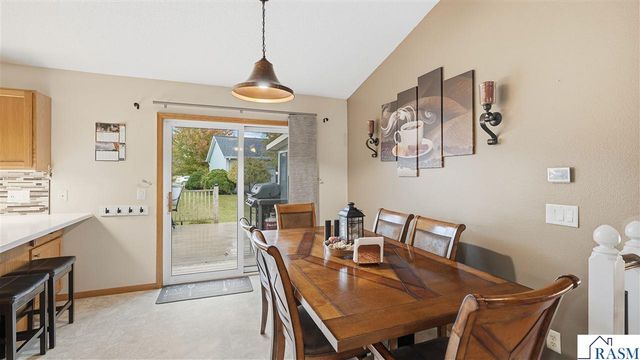 113 Bunker Court, Mankato, MN 56001