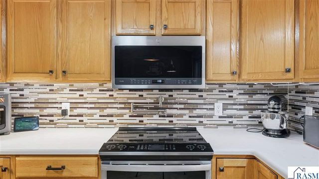 113 Bunker Court, Mankato, MN 56001