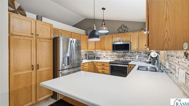 113 Bunker Court, Mankato, MN 56001