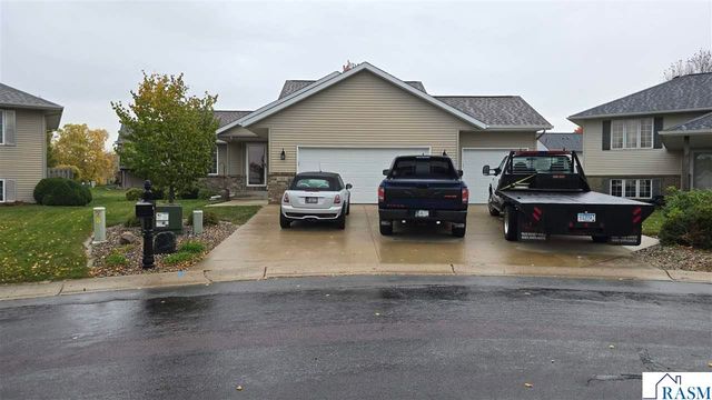 113 Bunker Court, Mankato, MN 56001