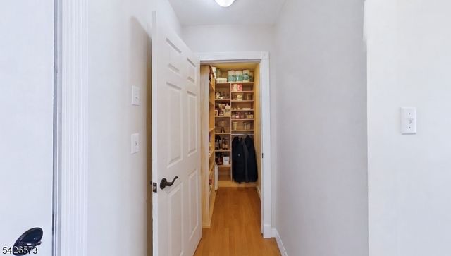 27 S Bertrand Rd, Mount Arlington Boro, NJ 07856