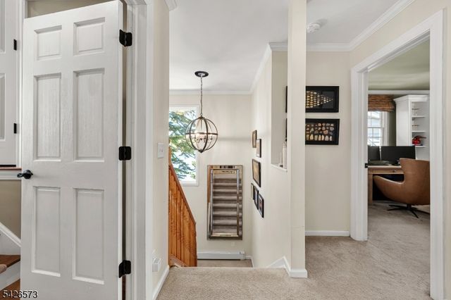 27 S Bertrand Rd, Mount Arlington Boro, NJ 07856