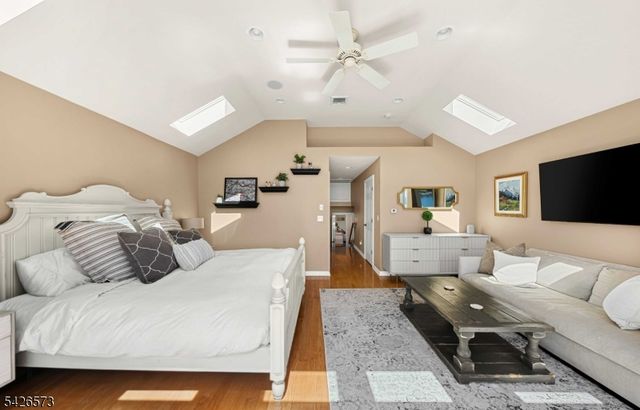 27 S Bertrand Rd, Mount Arlington Boro, NJ 07856