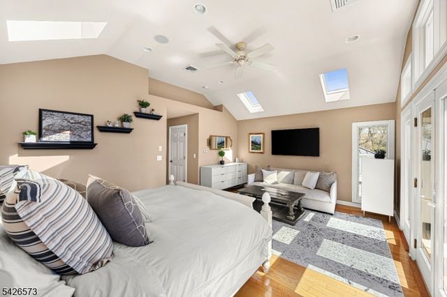 27 S Bertrand Rd, Mount Arlington Boro, NJ 07856