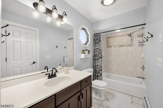 27 S Bertrand Rd, Mount Arlington Boro, NJ 07856