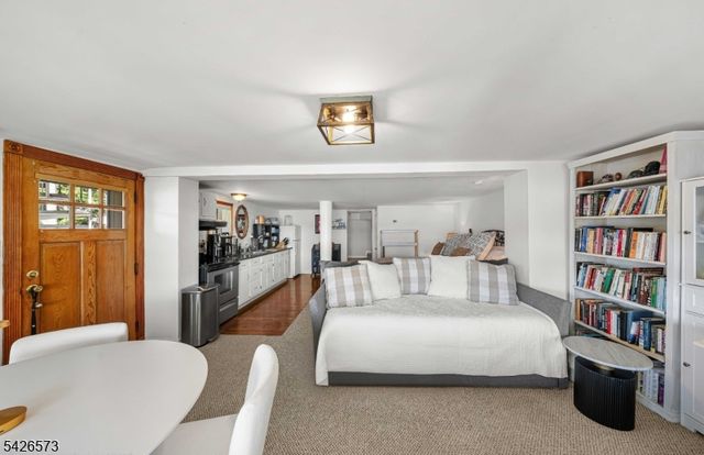 27 S Bertrand Rd, Mount Arlington Boro, NJ 07856