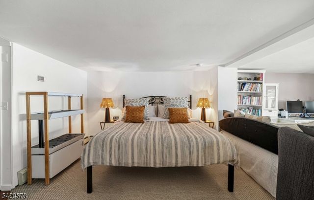 27 S Bertrand Rd, Mount Arlington Boro, NJ 07856