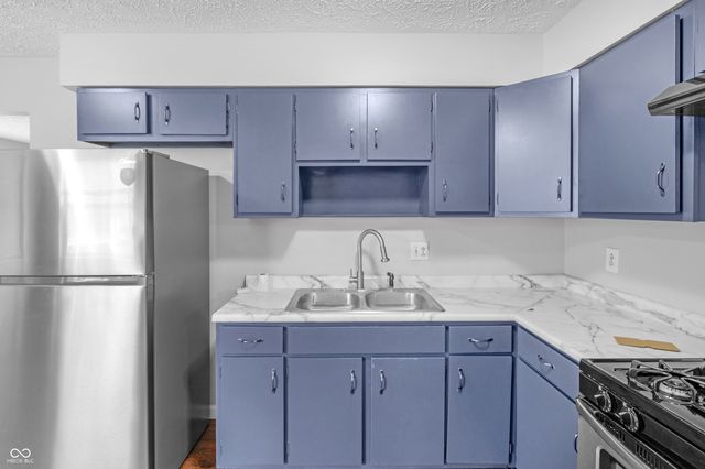 1425 Edgecombe Avenue, Indianapolis, IN 46227