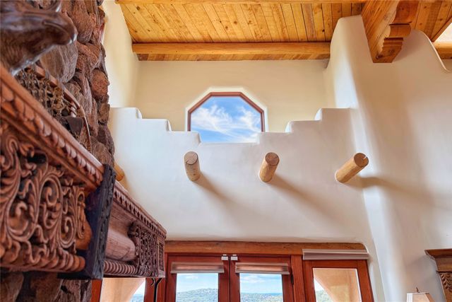 98 La Barbaria Trail, Santa Fe, NM 87505