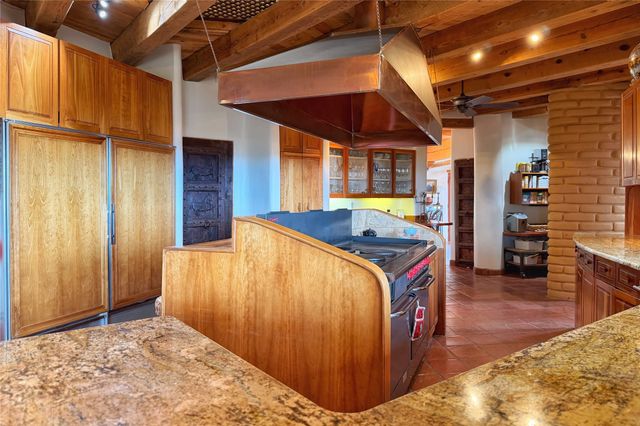 98 La Barbaria Trail, Santa Fe, NM 87505