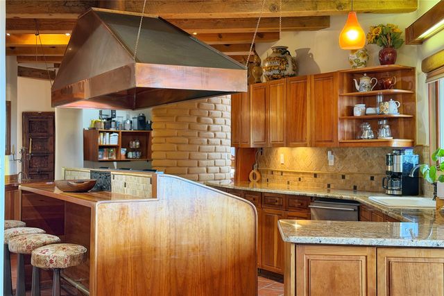 98 La Barbaria Trail, Santa Fe, NM 87505