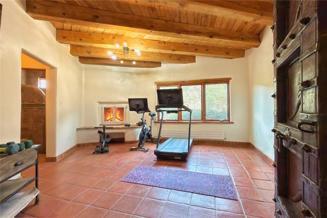 98 La Barbaria Trail, Santa Fe, NM 87505